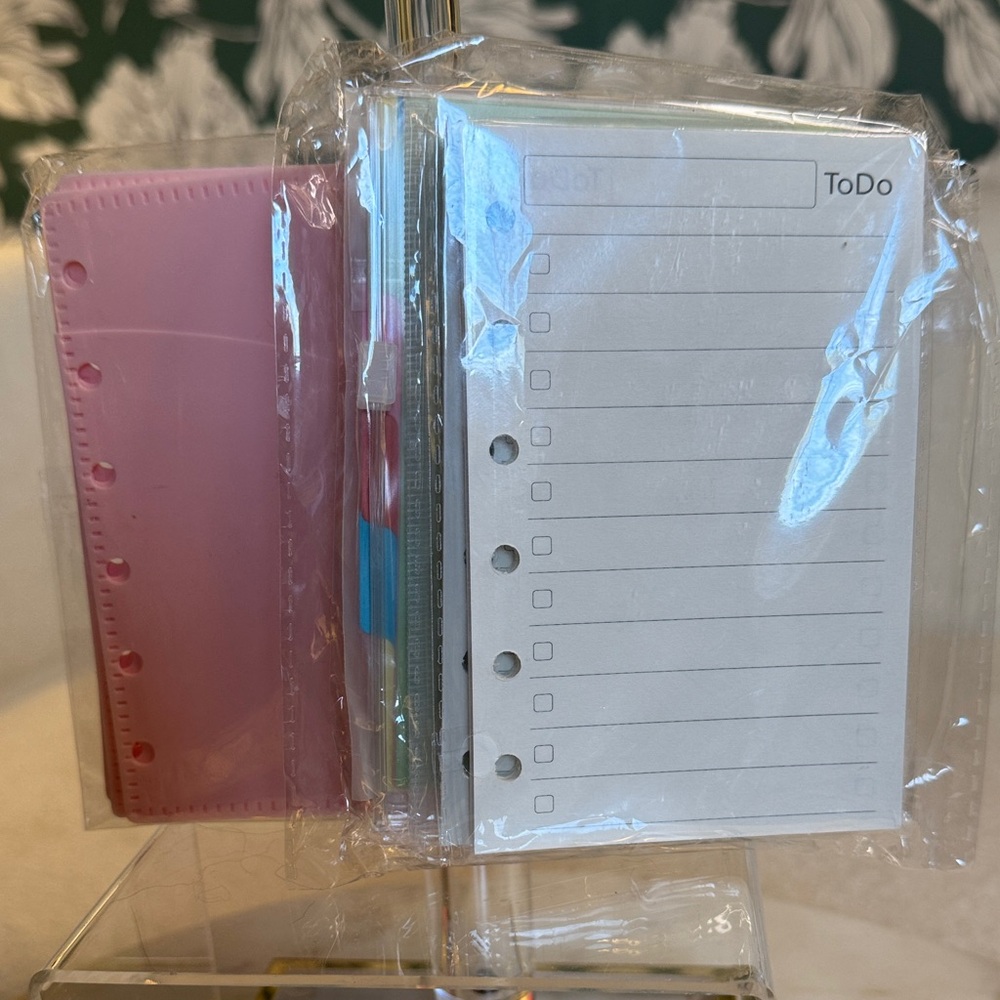 Louis Vuitton Authentic Vernis Monogram Organizer - Picture 12 of 13
